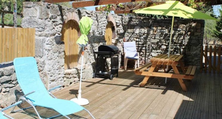 LES-ROCHES-TERRASSE-1